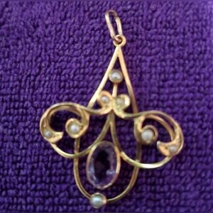 14kg vintage pendant